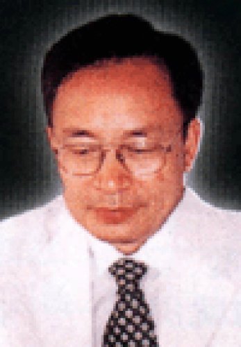 秦骏伦老师