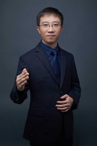 黄国亮老师