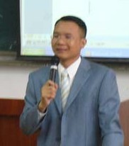 彭博华