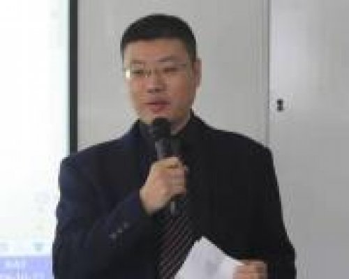 杨砚龙老师