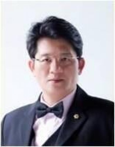 叶铠嘉老师