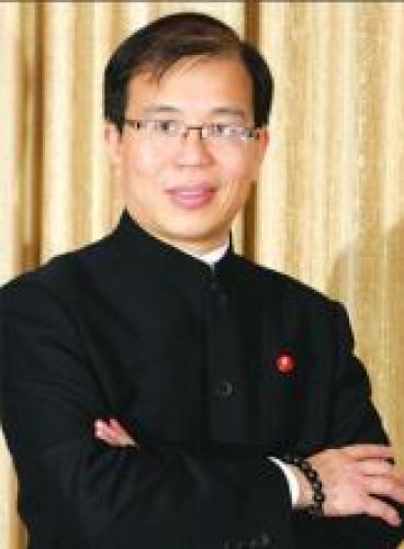 严峥嵘老师