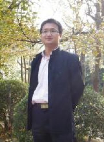 卢新岳老师