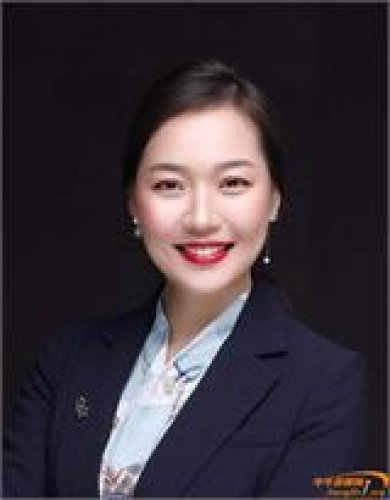 倪俪铱老师