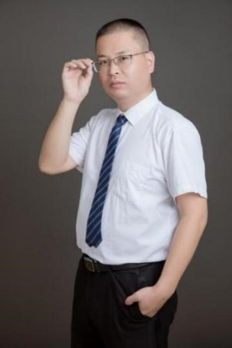 邱尉宁老师