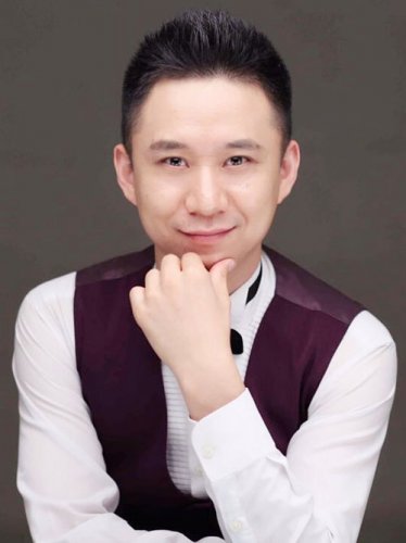 张鹏浩老师