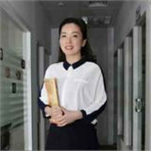 周紫依老师