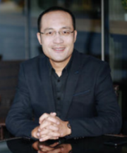 李小雄