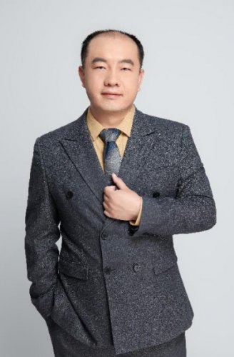 臧鲁嘉老师