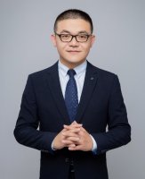 杨爱新
