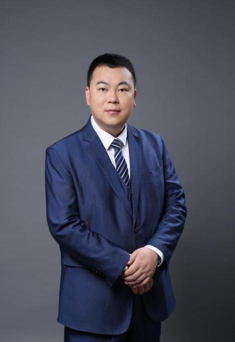 陈伟