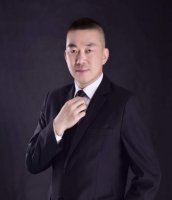 马健