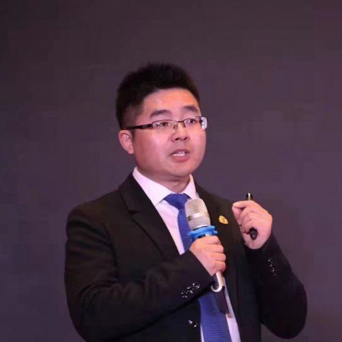 王梓名老师